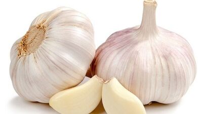 O uso de allo contra o cogomelo nas pernas